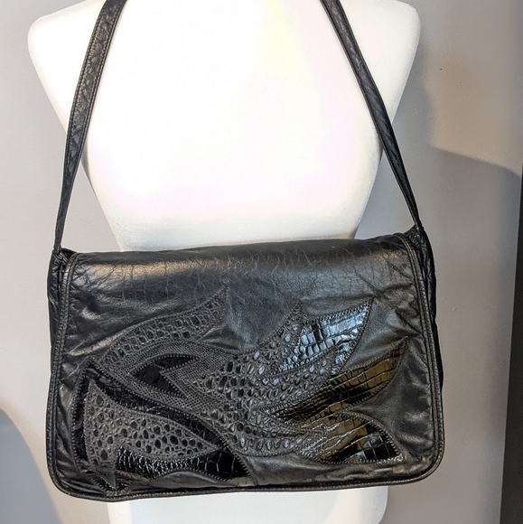 Vintage Handbags - Vintage 80's Black leather bag